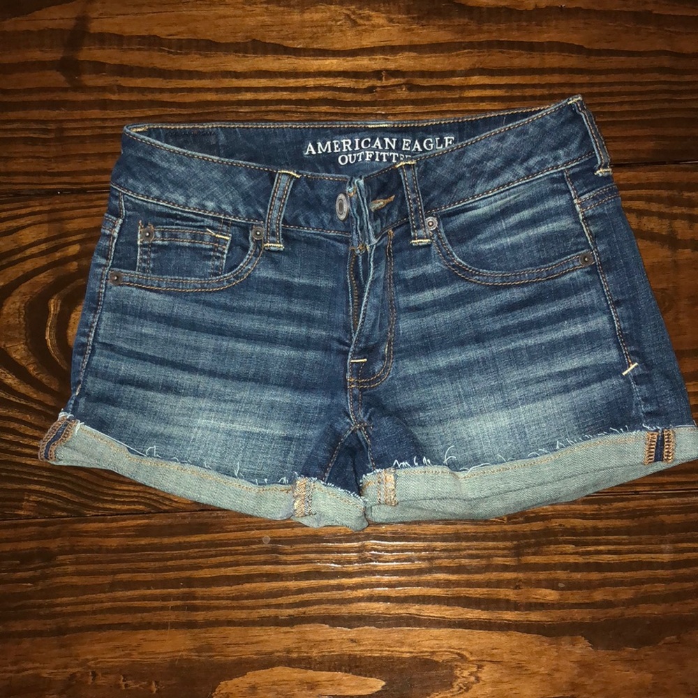 American Eagle barely worn cuffed jean shorts